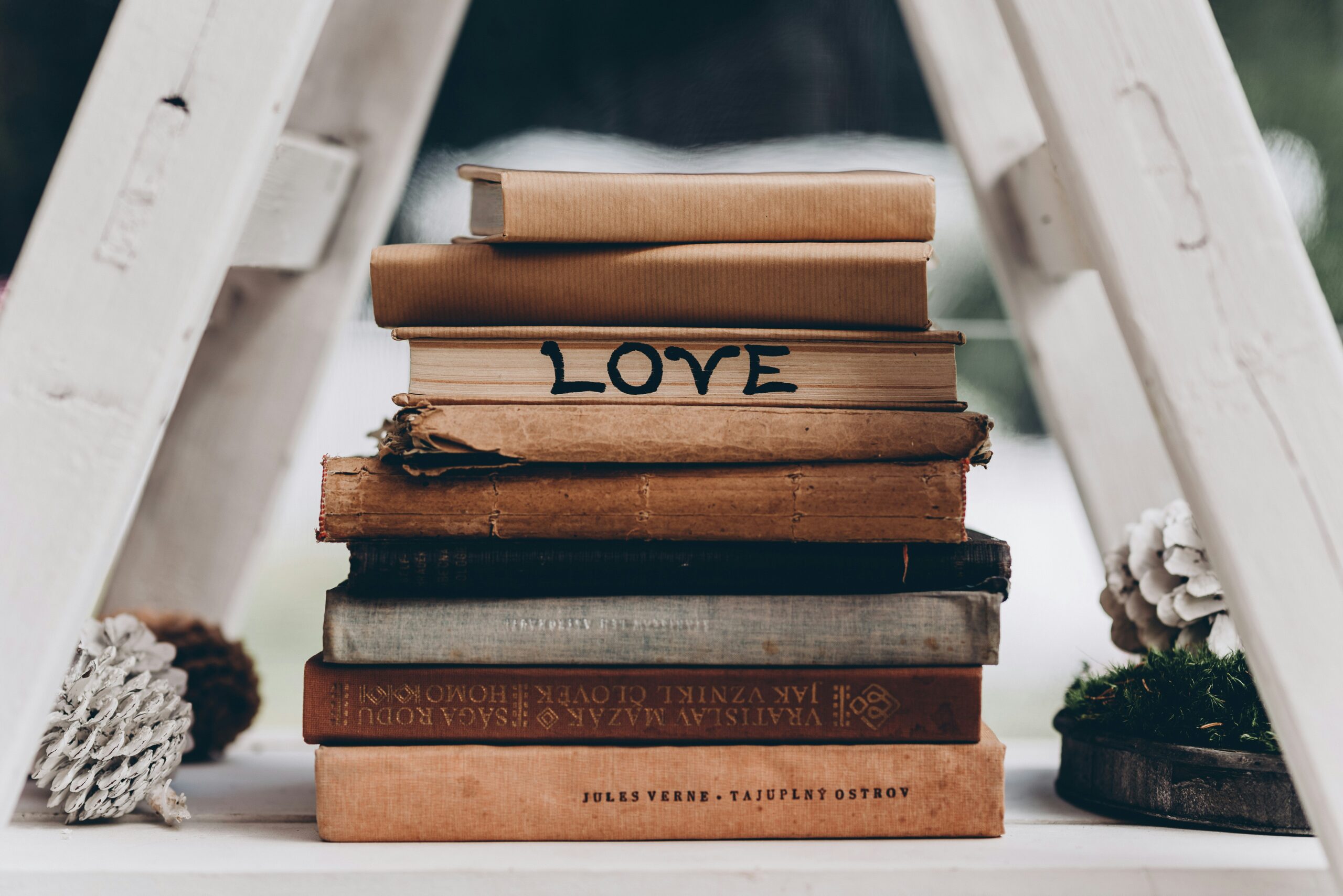 Is Relationship Journaling Better Done as a Couple or Alone?
